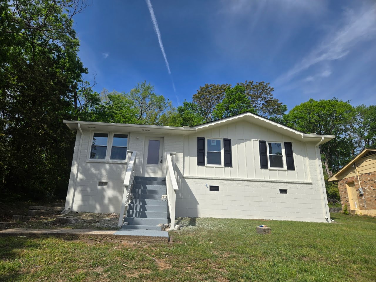 2316 Woodridge Drive