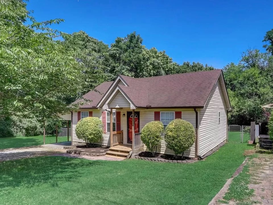 Property main image
