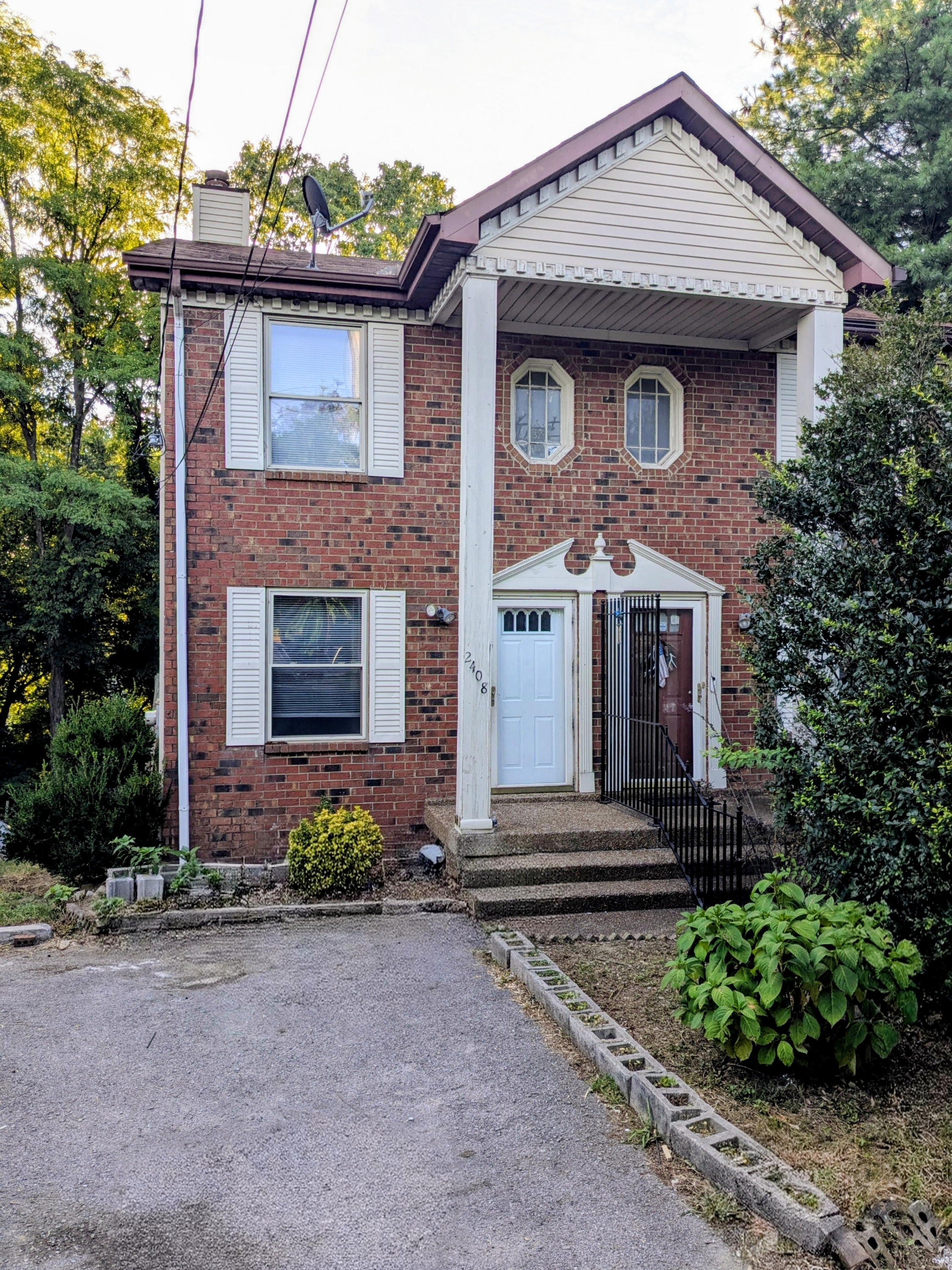 Property main image
